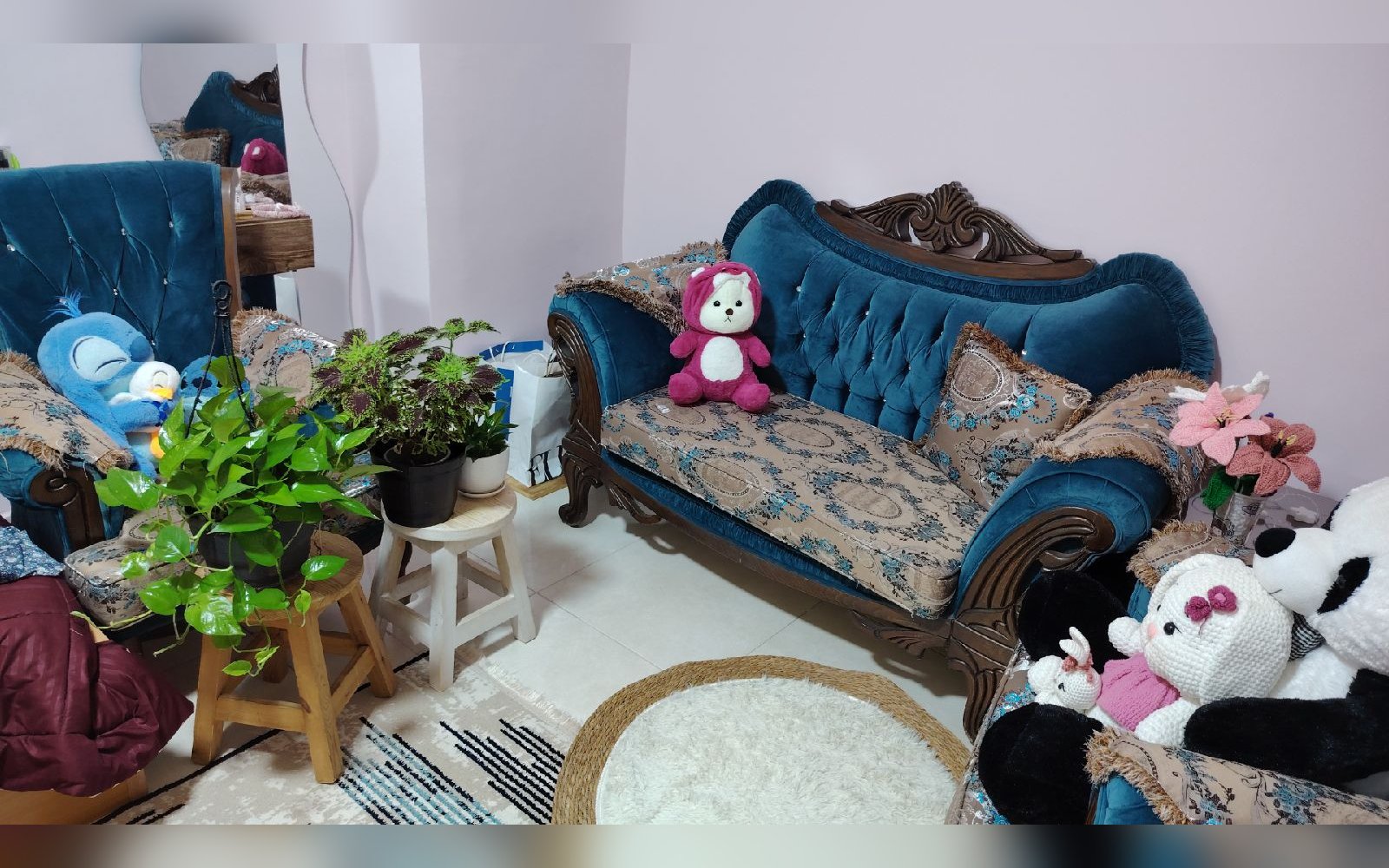 طقم كنب بحالة ممتازة للبيع
