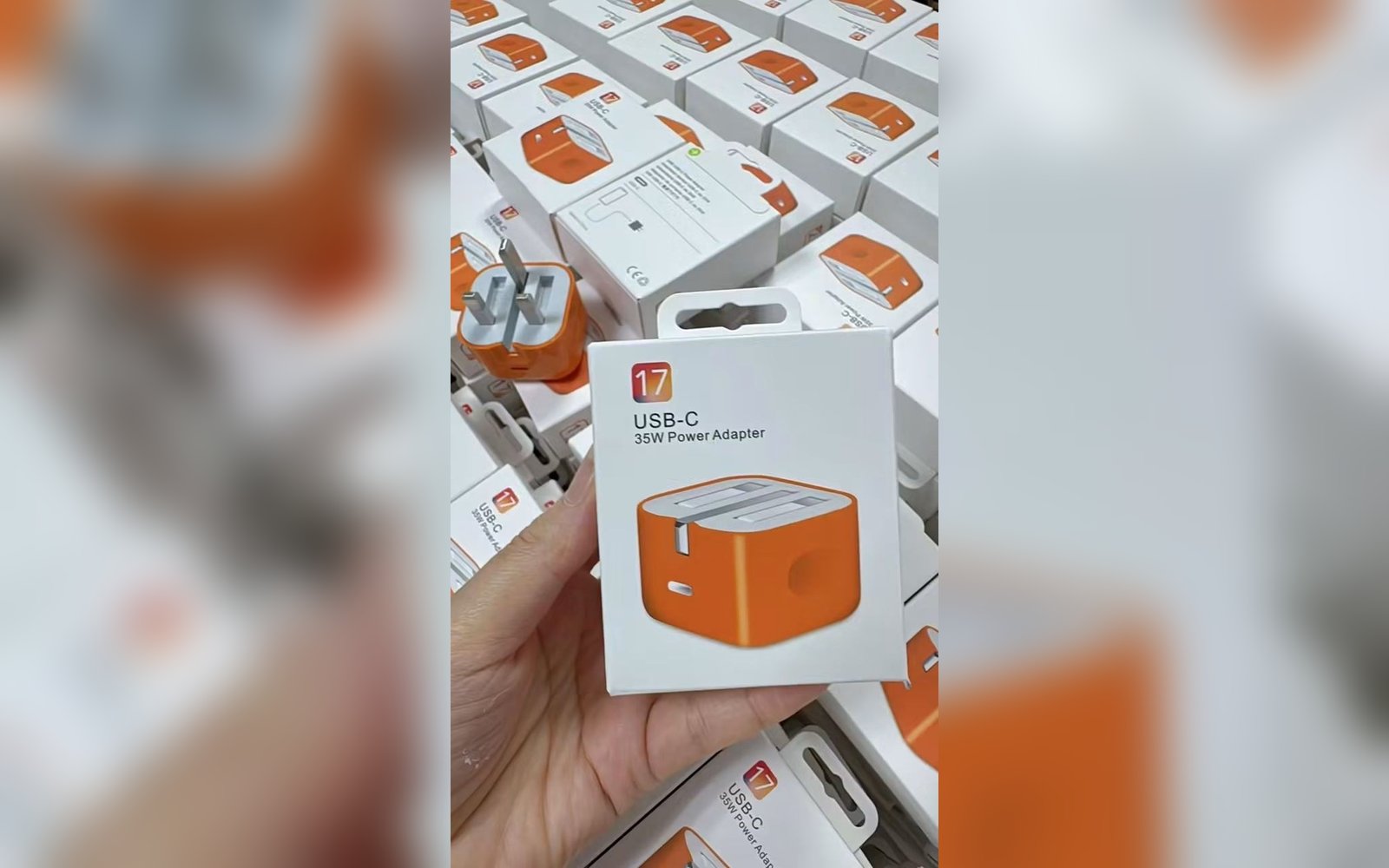 محول USB-C آيفون 17 35 واط برتقالي