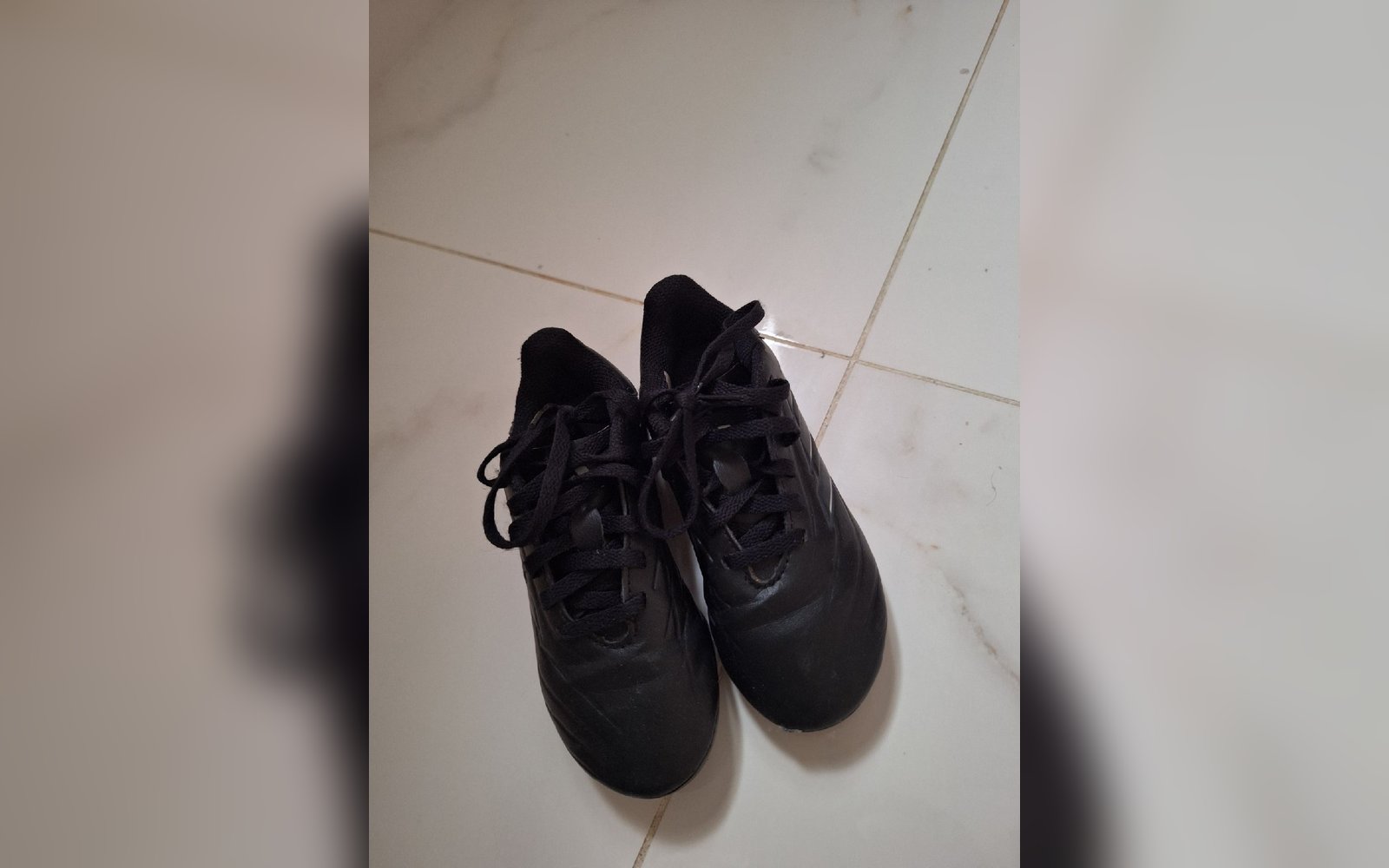 بوط رياضي اديداس