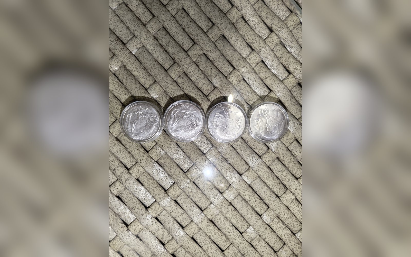 اونصات فضه امريكيه