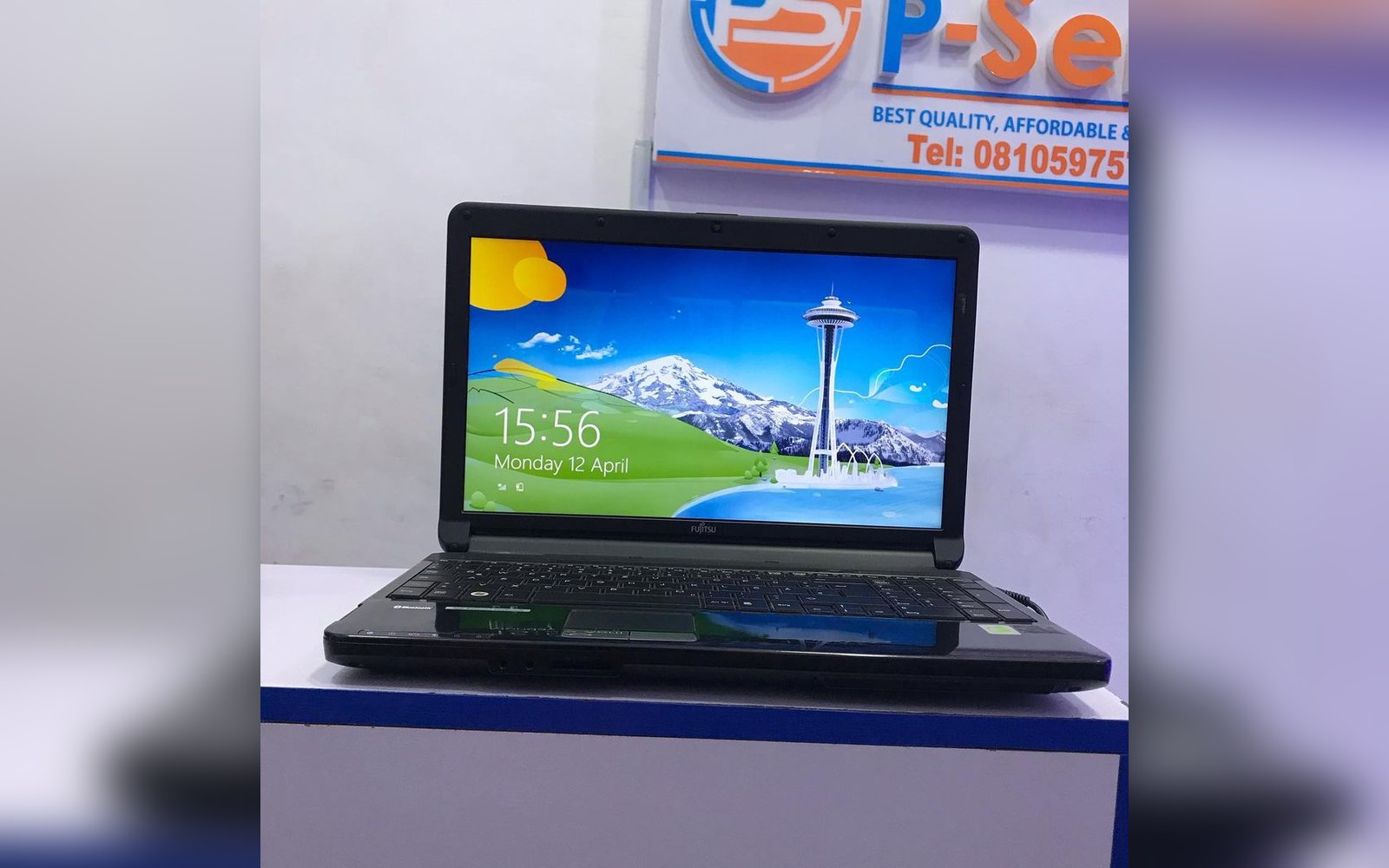 لابتوب fujitsu للبيع بسعر حرق