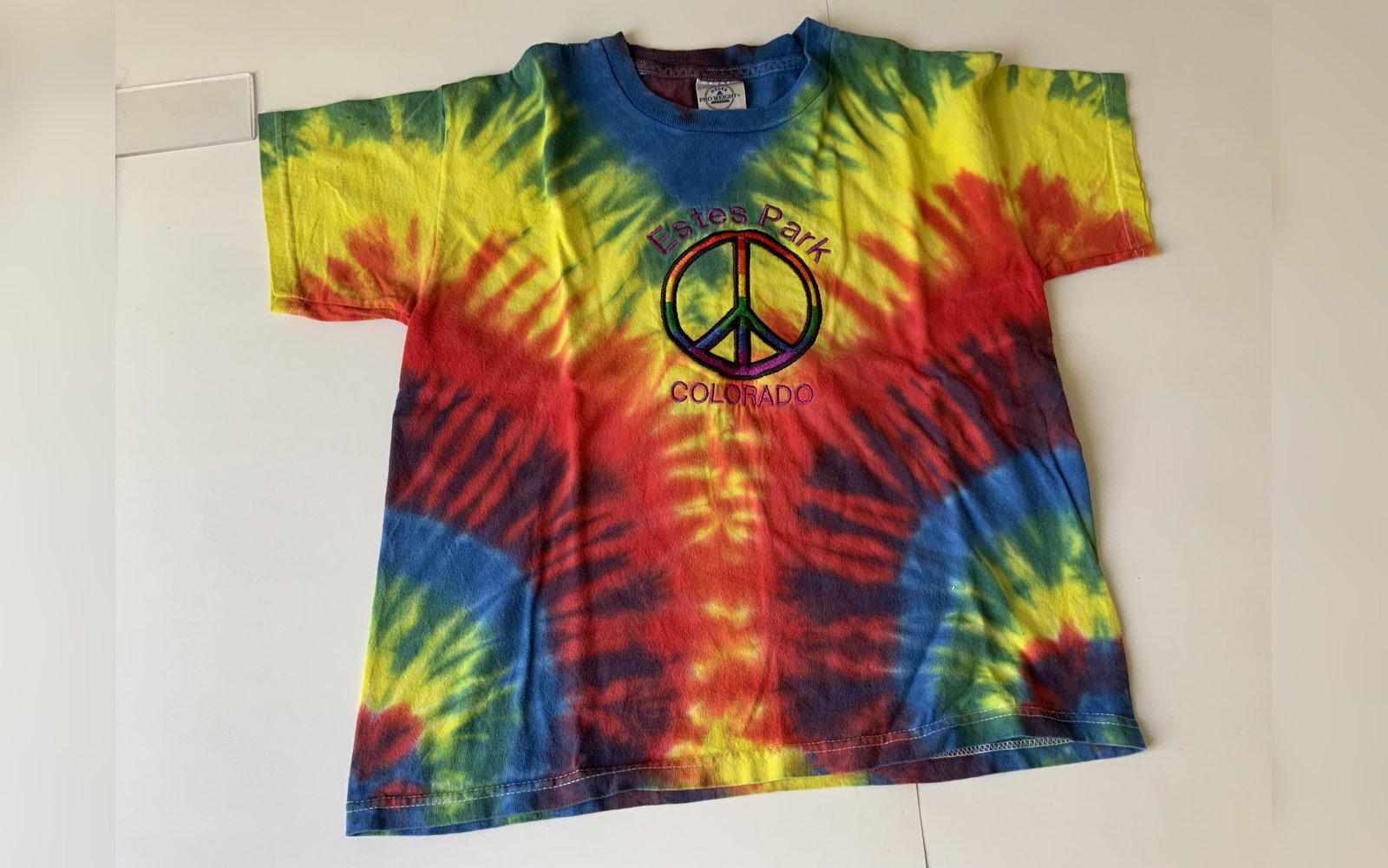 Estes Park Colorado Youth L (14/16) Tie-Dye Peace Sign Short Sleeve T-Shirt