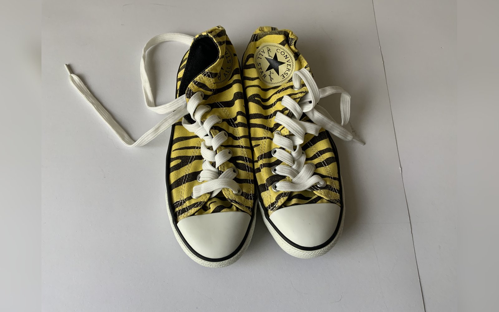 Converse Chuck Taylor All Star High Top Yellow Black Tiger Animal Print Shoes Women's 5.5