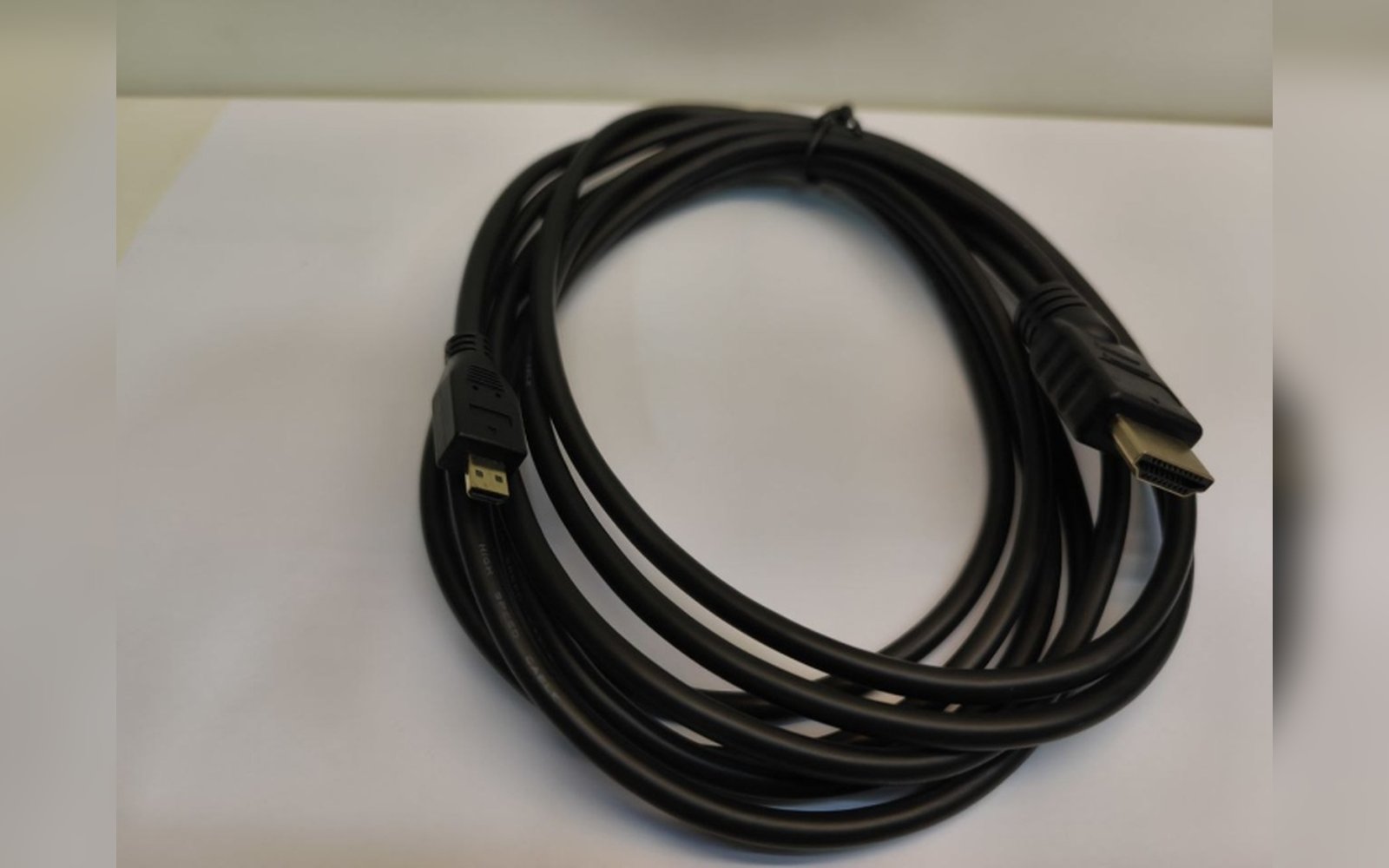 وصلة MICRO to HDTV