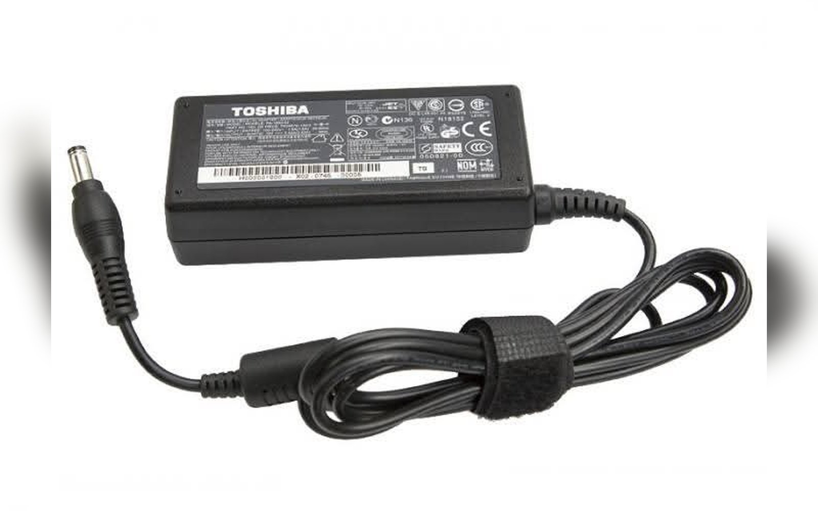 شاحن لابتوب 5.5*2.5 19V 3.95A توشيبا