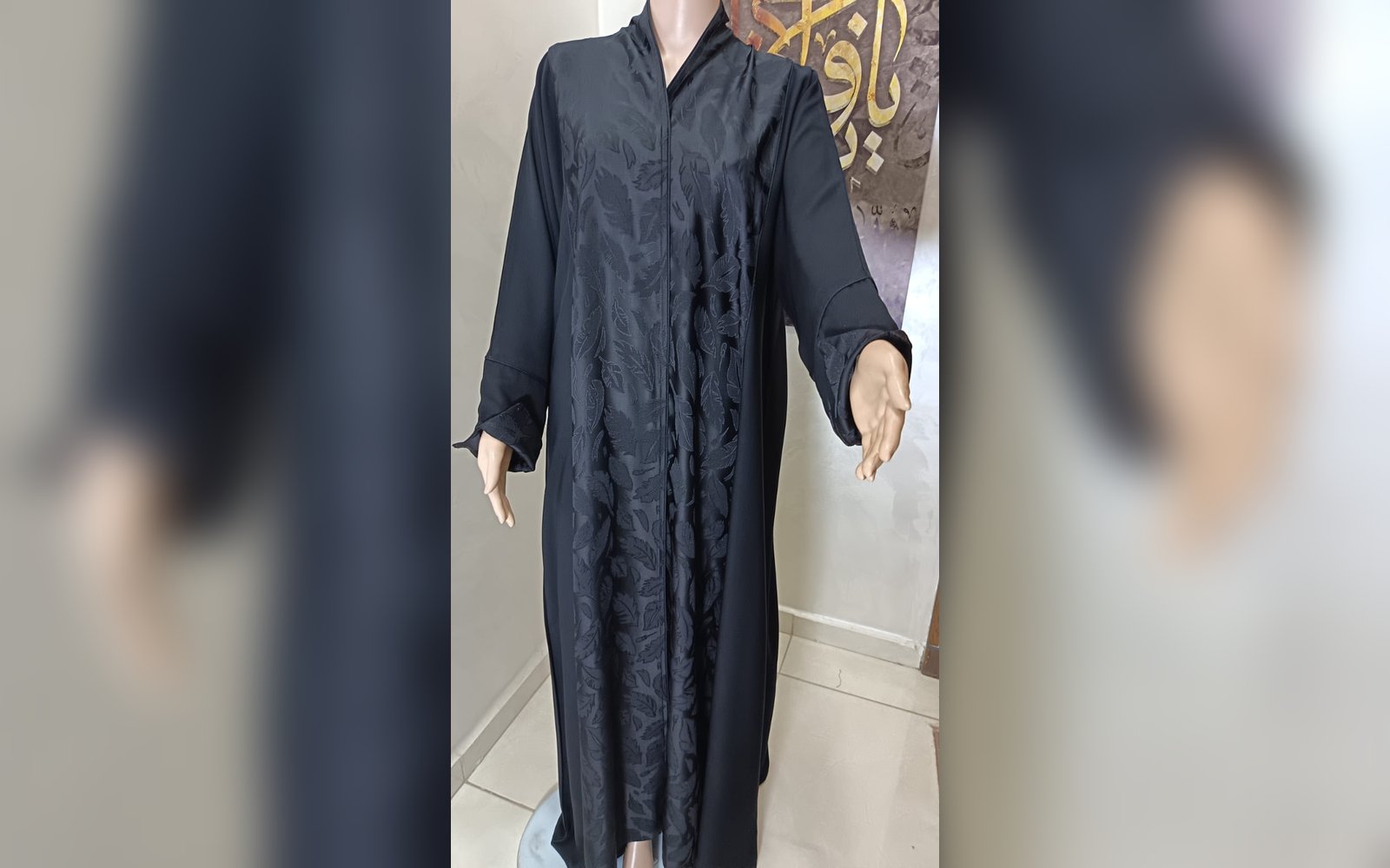 عباية خليجي مريحة وباردة شديدة السواد