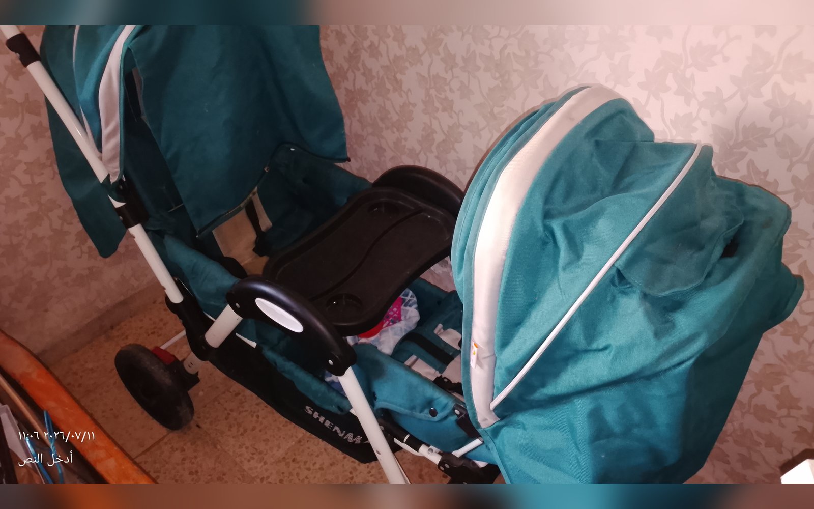تخت بيبي وعربايةاطفال للتؤام