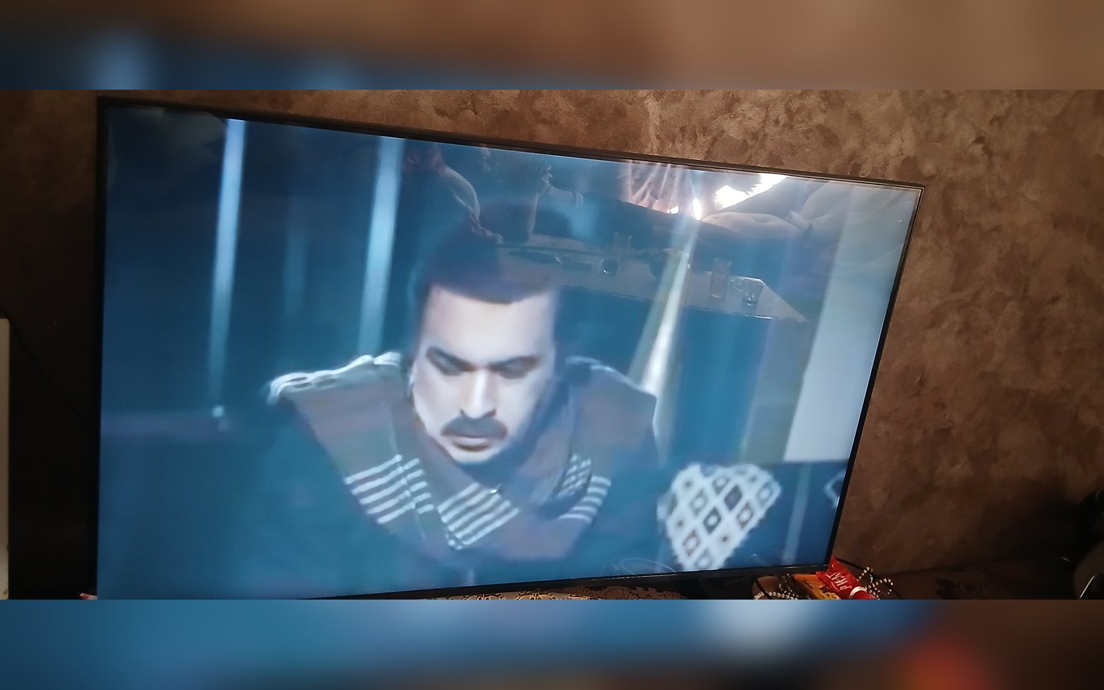 شاشة 50بوصة