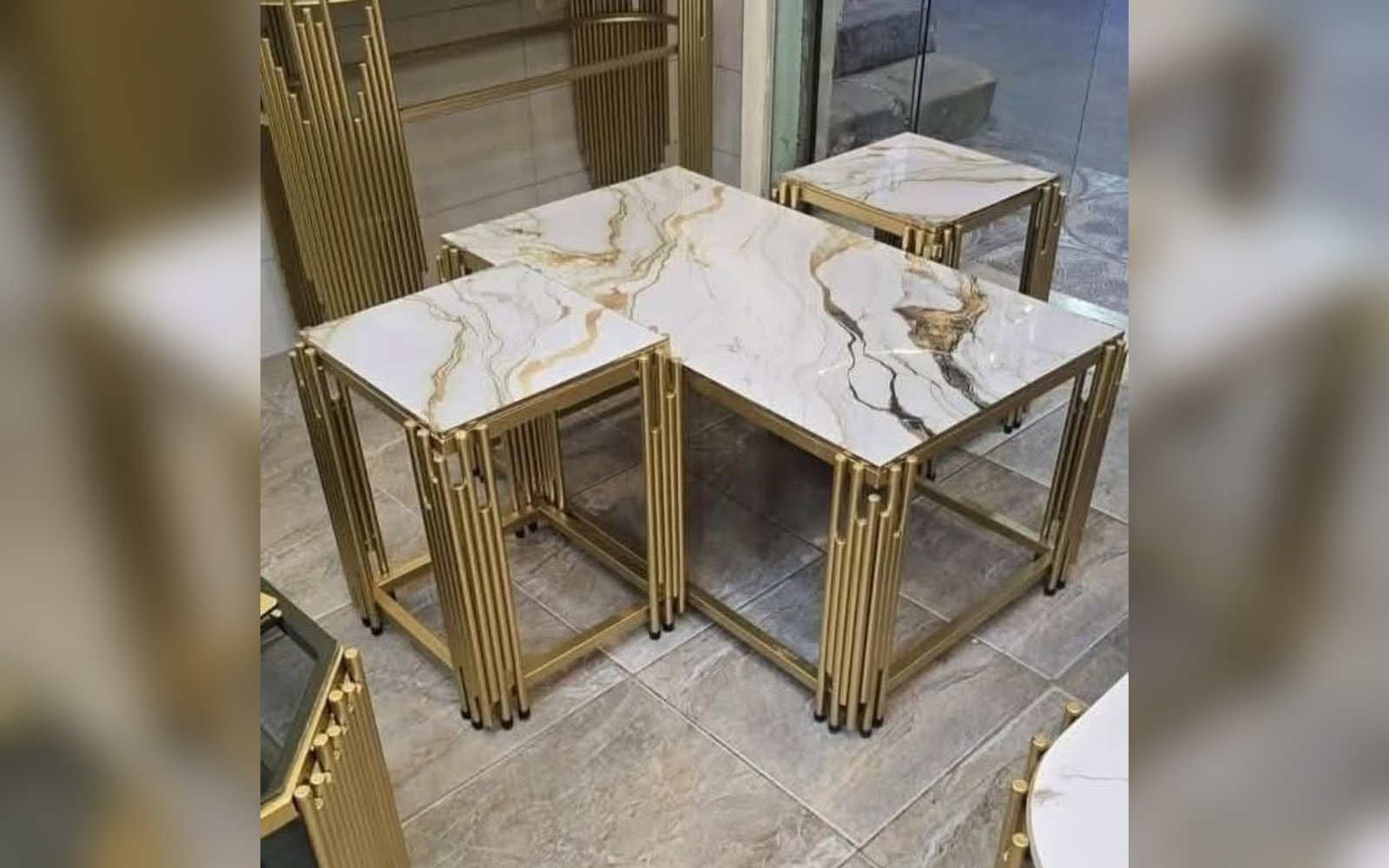 طاولات وسط