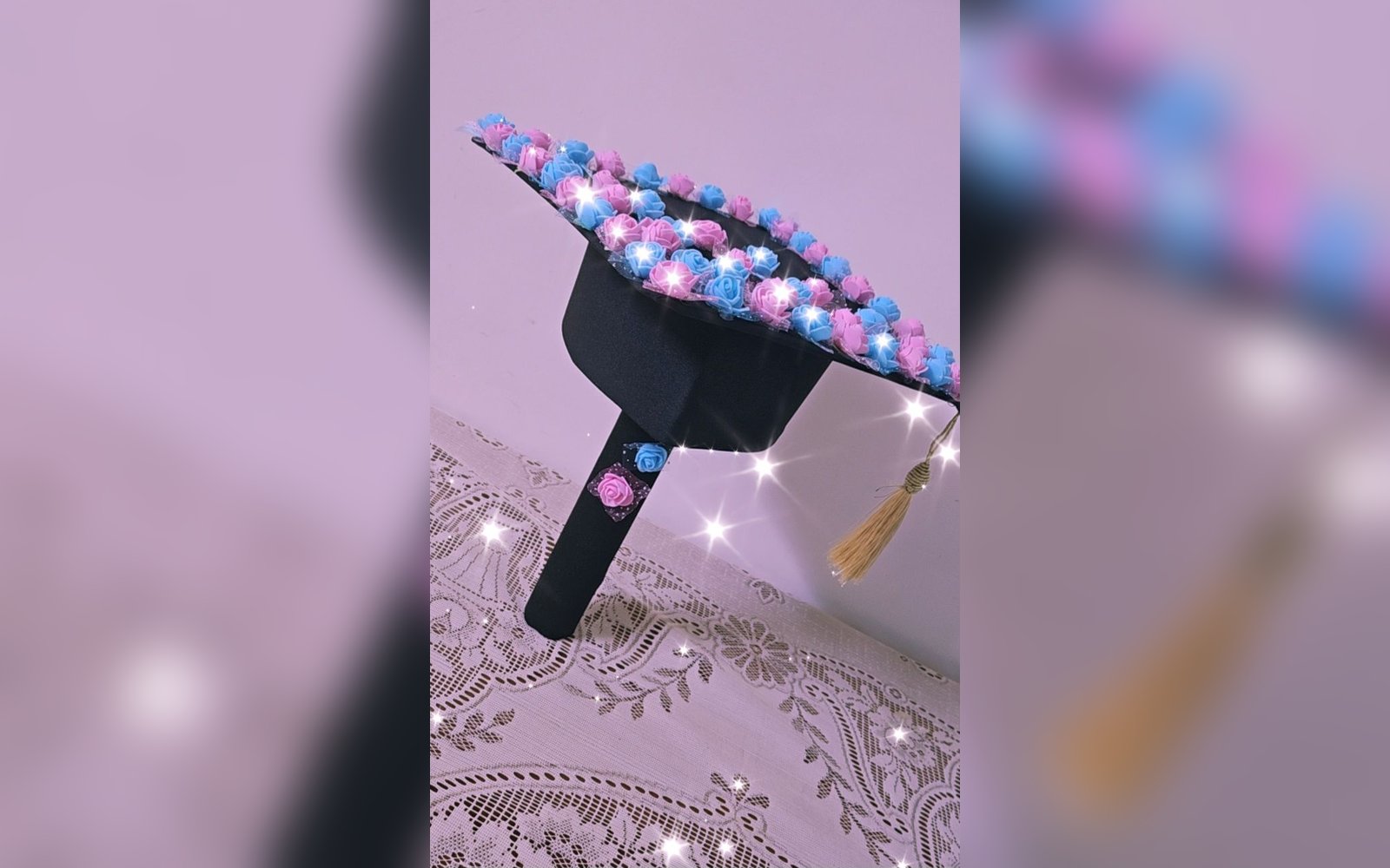مسكه خريجه مزينه بالورد